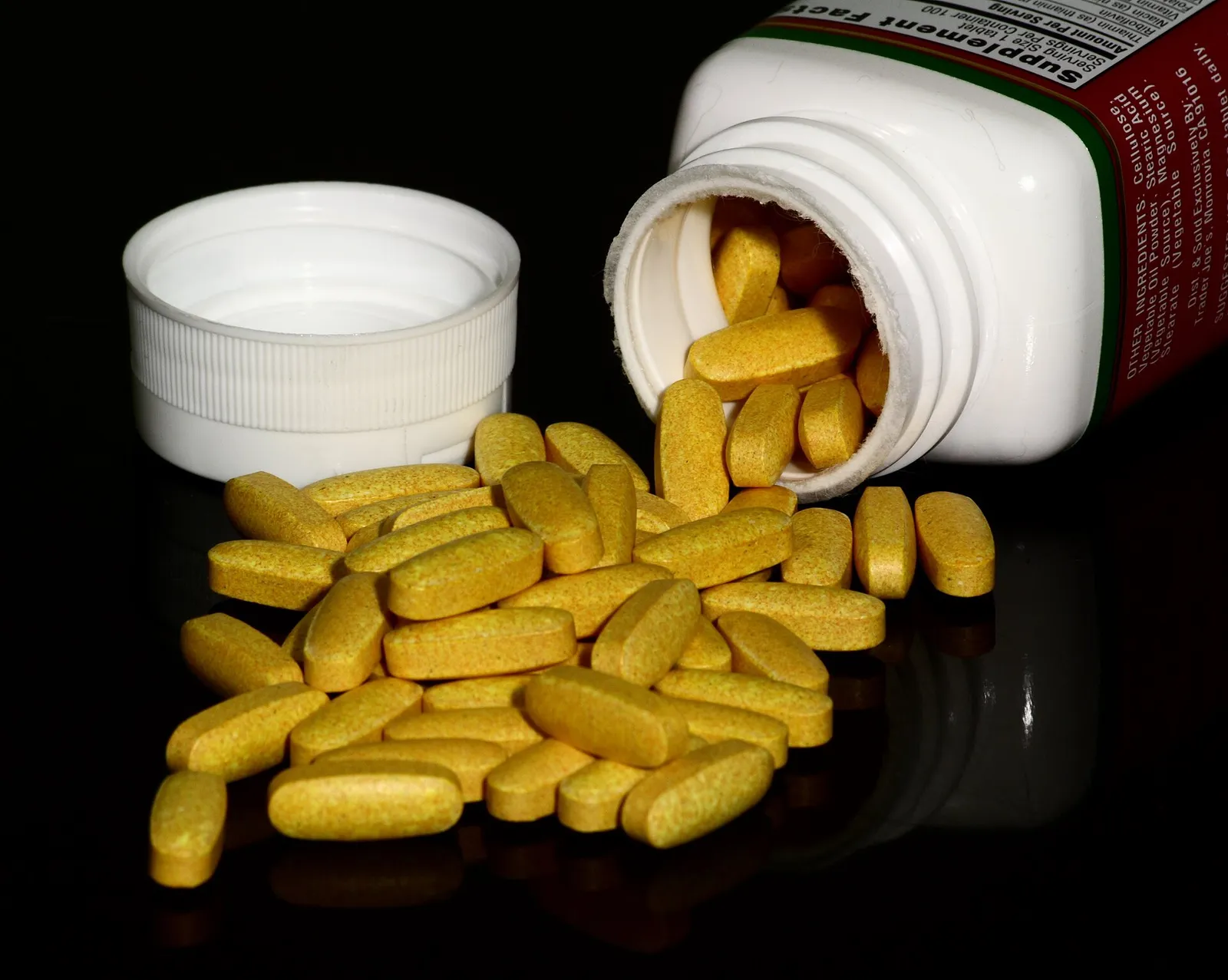 Des comprimés de compléments vitaminiques