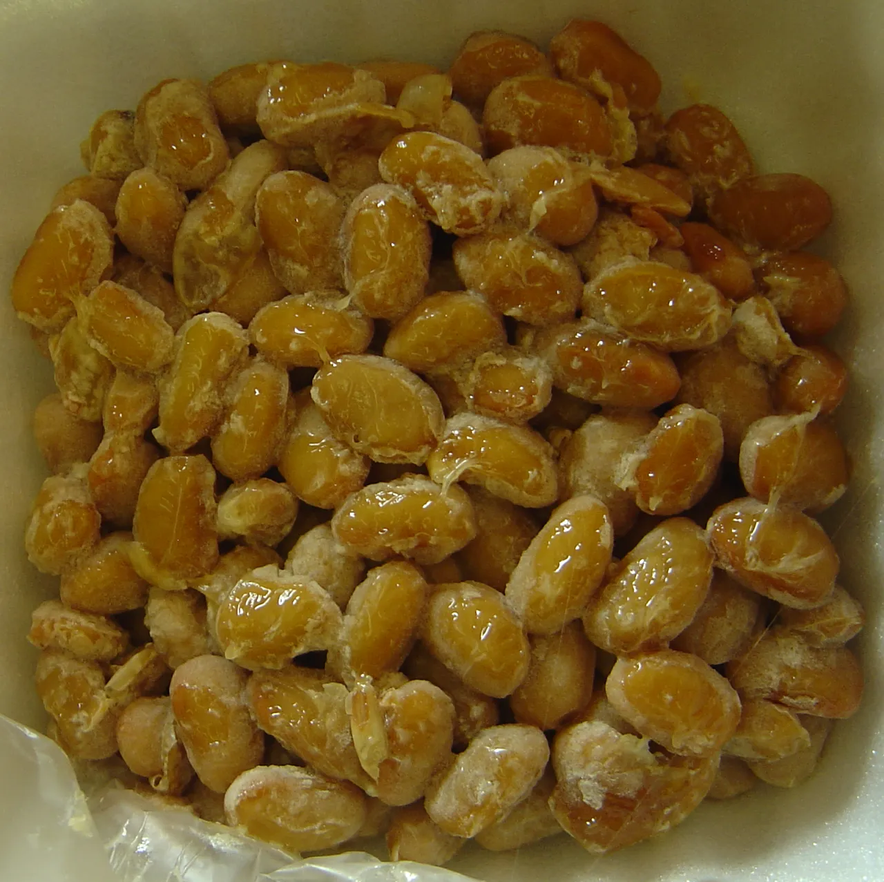 Du natto, soja fermenté japonais (illustration)