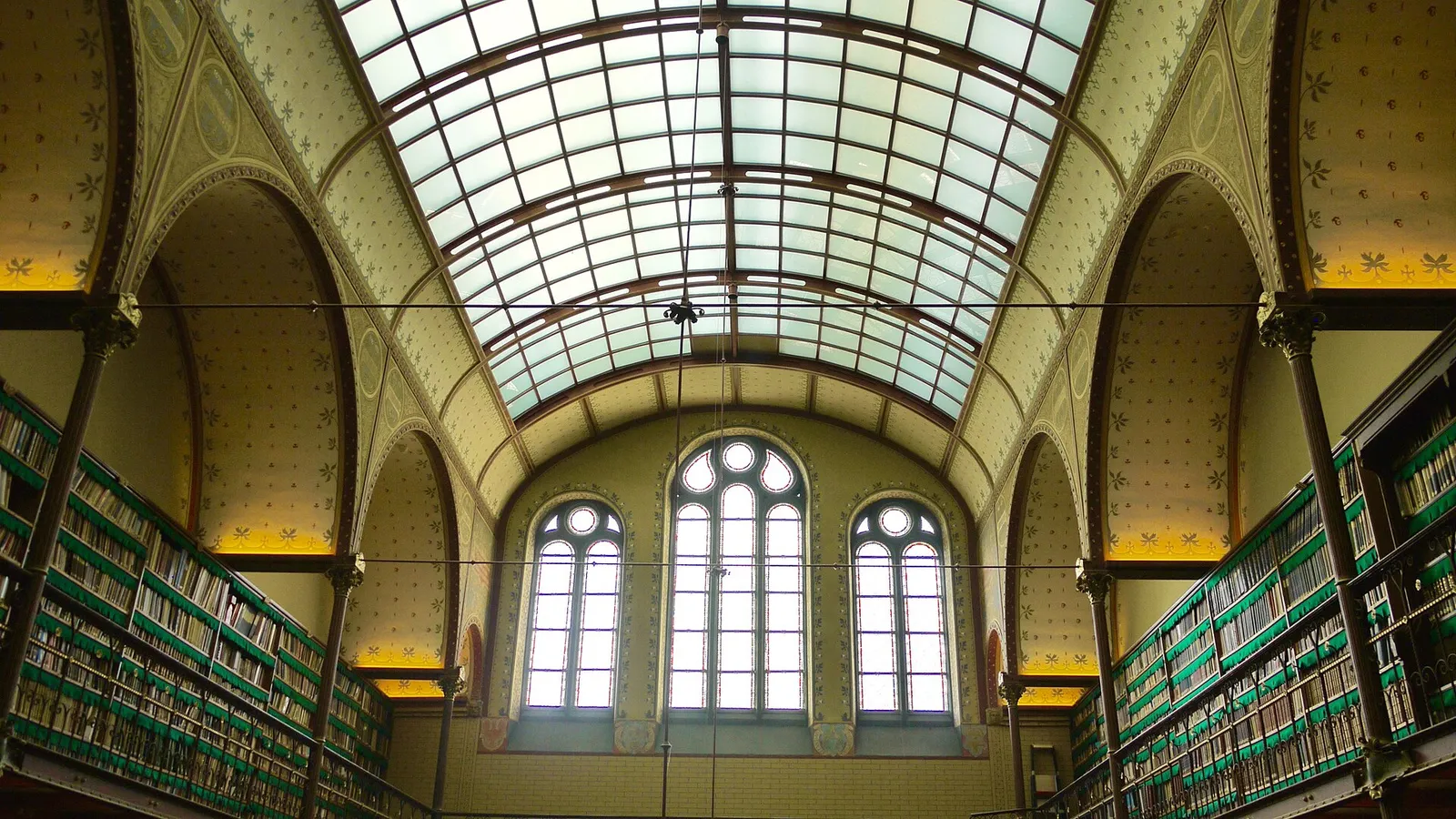 Une bibliothèque (illustration)