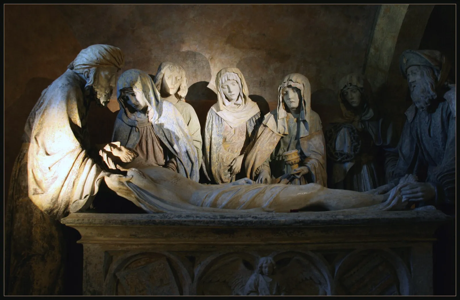 La Mise au tombeau de l'église de Chaource (Aube)