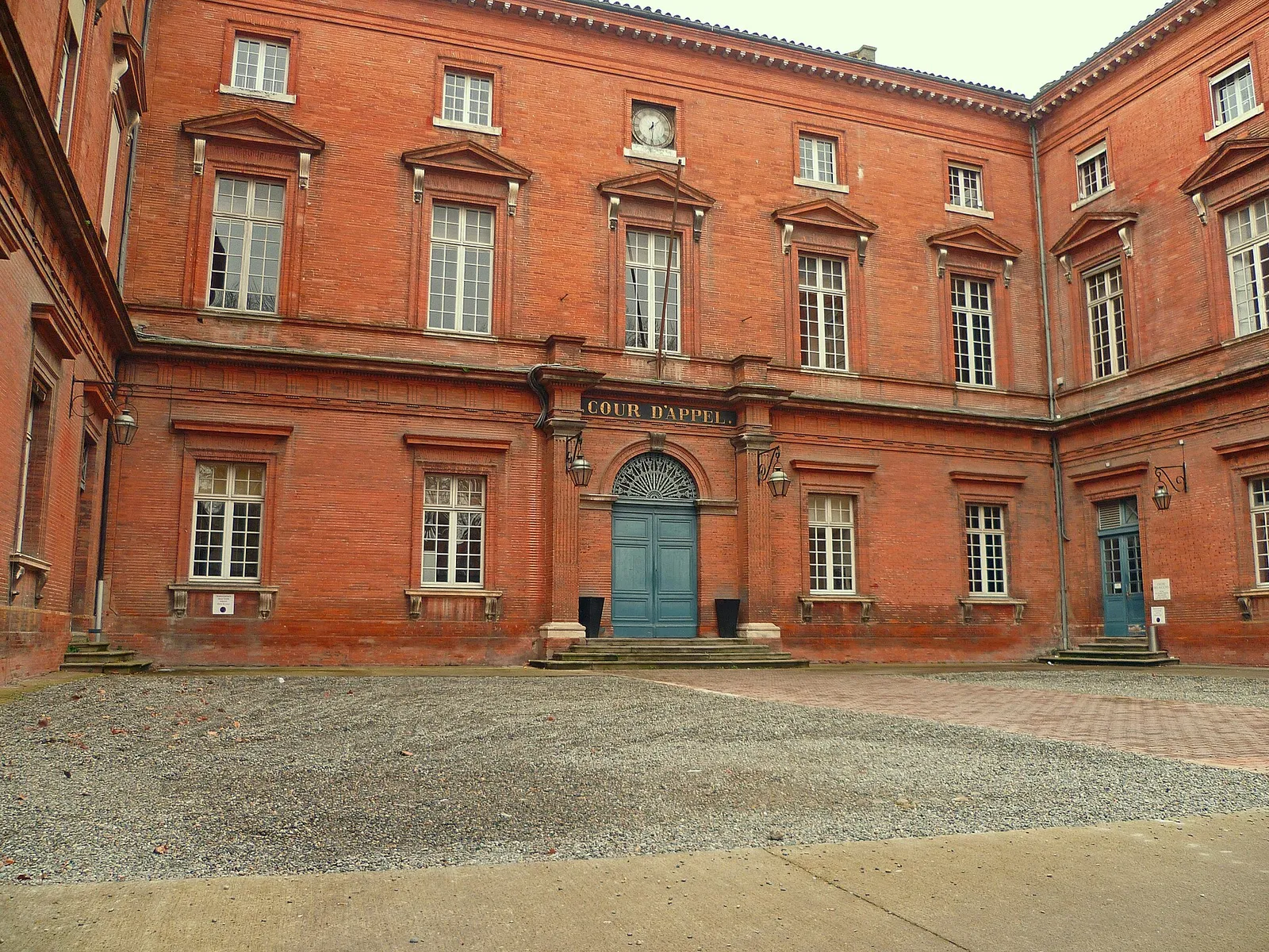 Place du Salin à Toulouse, près du palais de justice (illustration)