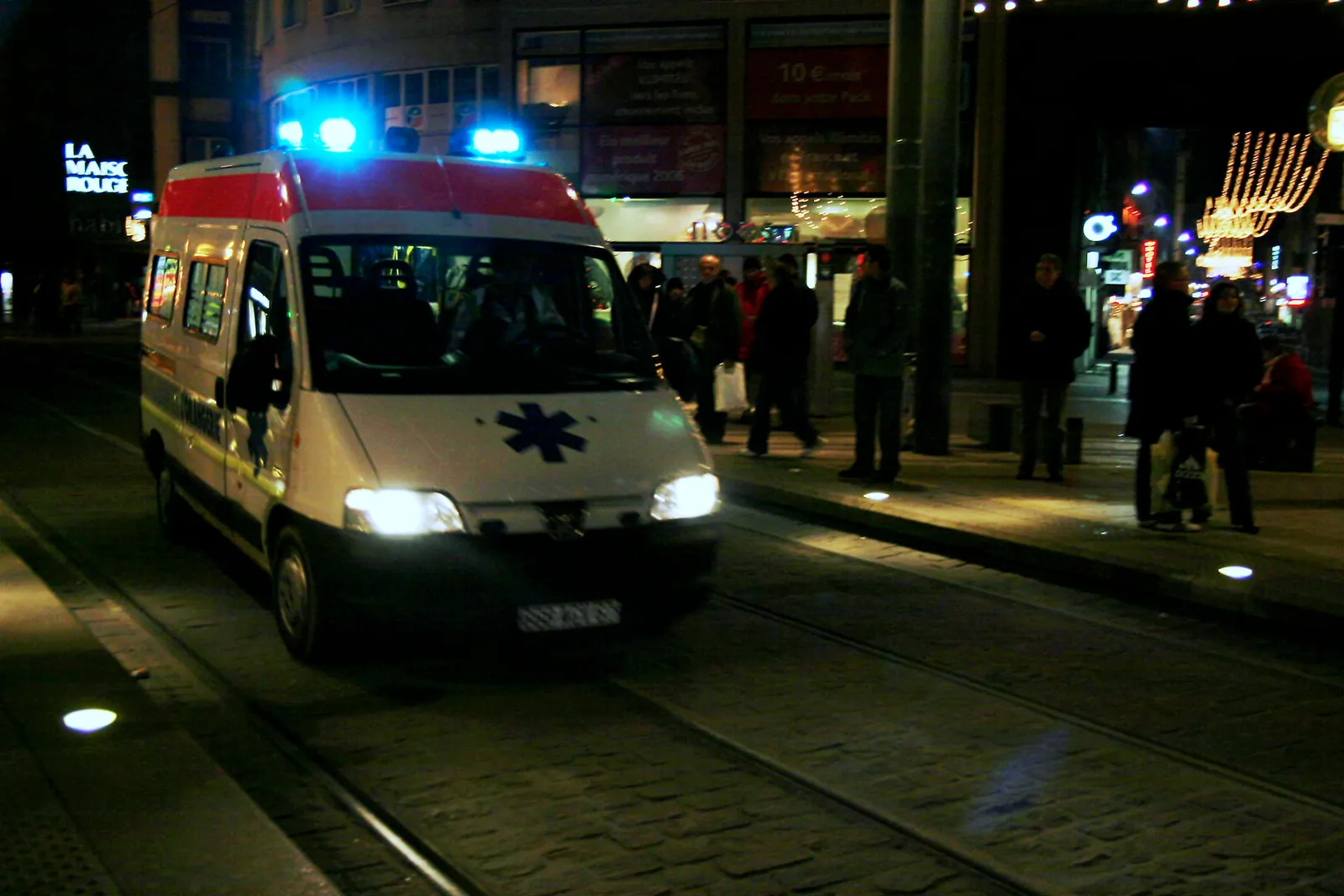Un véhicule du SAMU en France