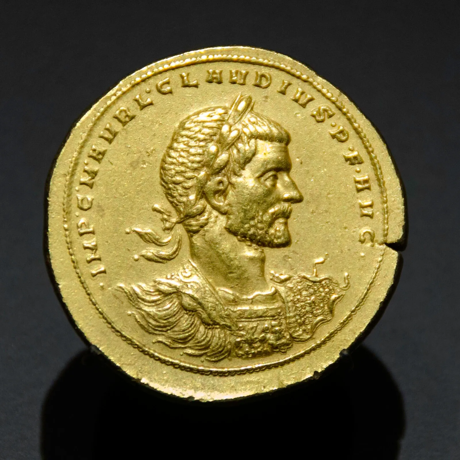 Des pièces de monnaie romaines (illustration)