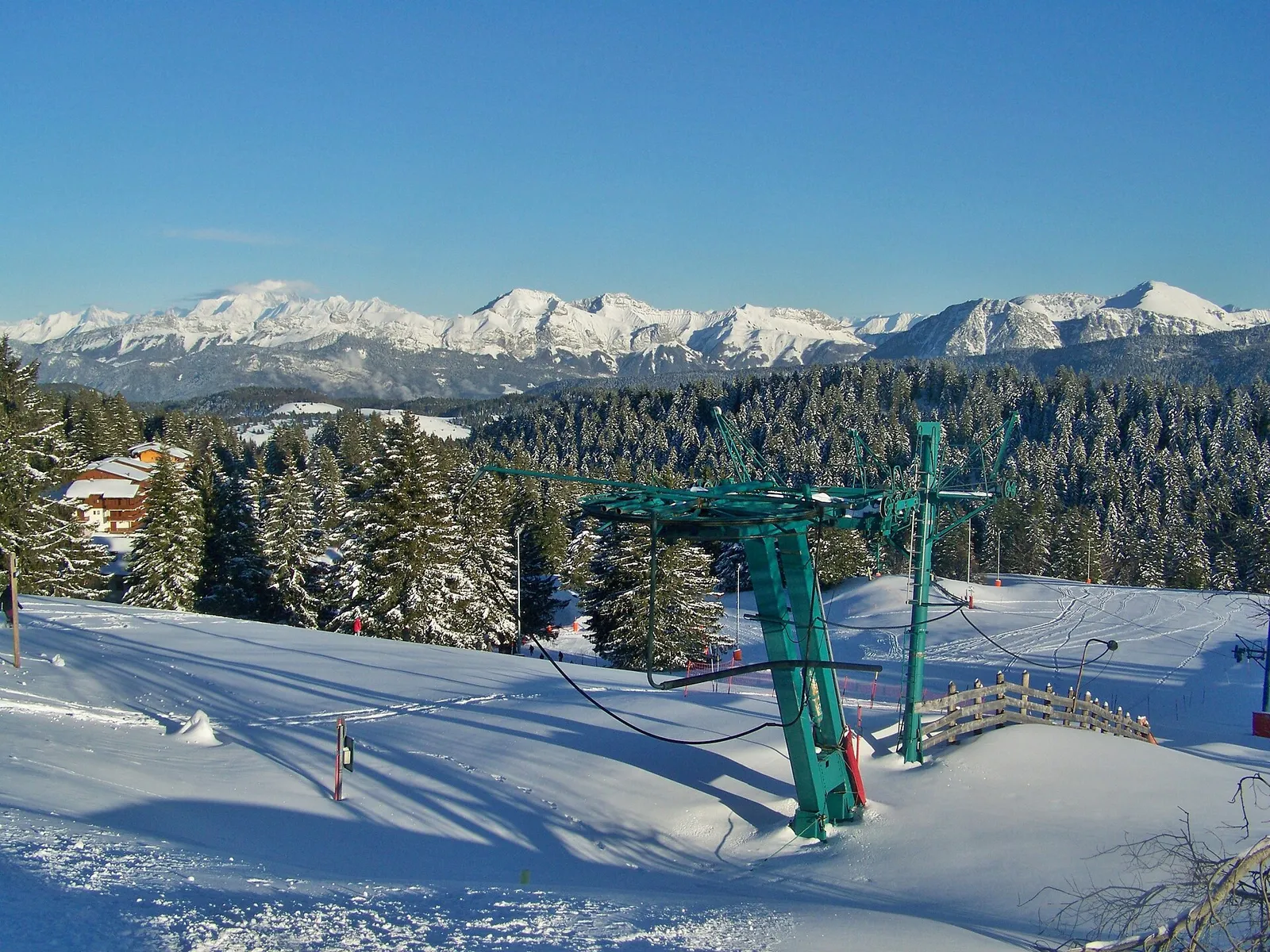Une station de ski des Alpes françaises (image d'illustration)