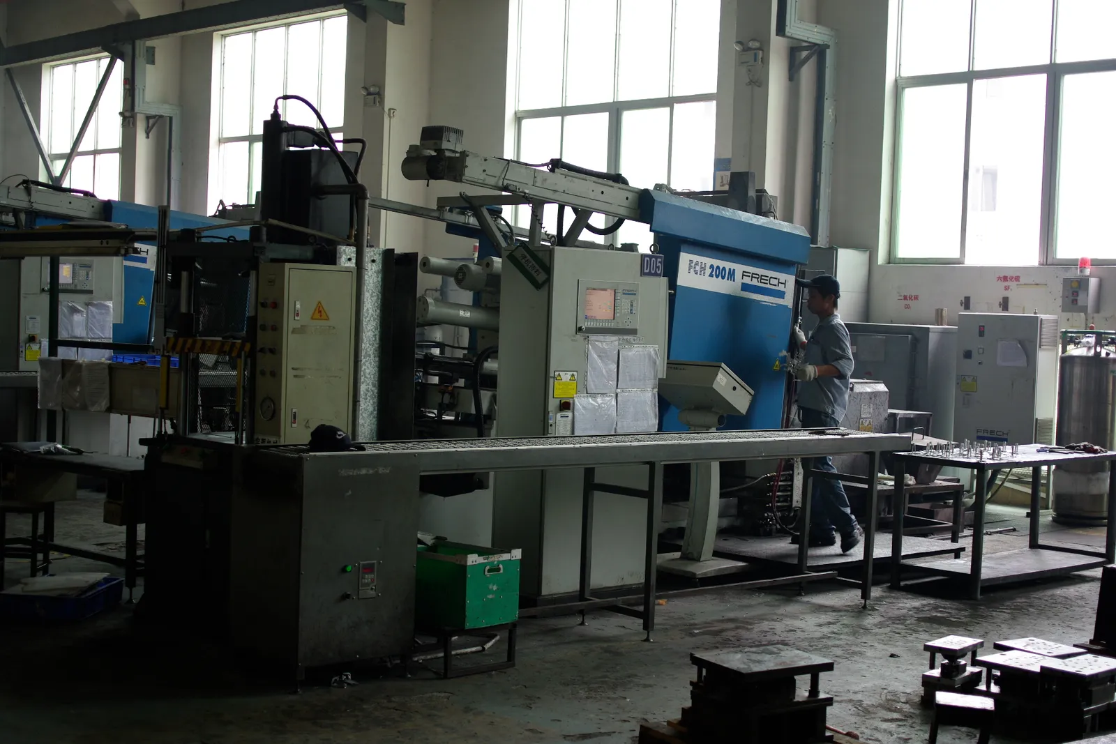 Une machine de fonderie sous pression (illustration)