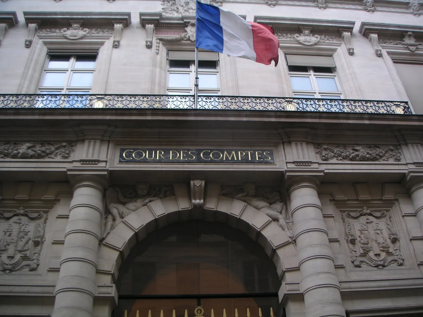 L'entrée de la Cour des comptes, à Paris