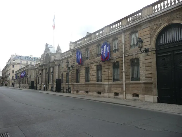 La façade du palais de l'Élysée, à Paris