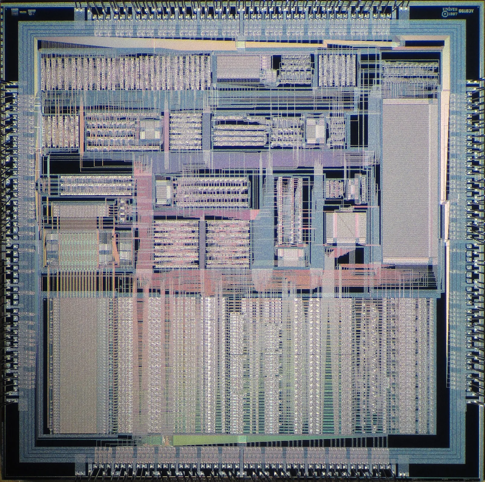 Le die d'une puce électronique (illustration)
