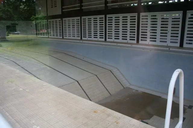 Une piscine vide (image d'illustration)