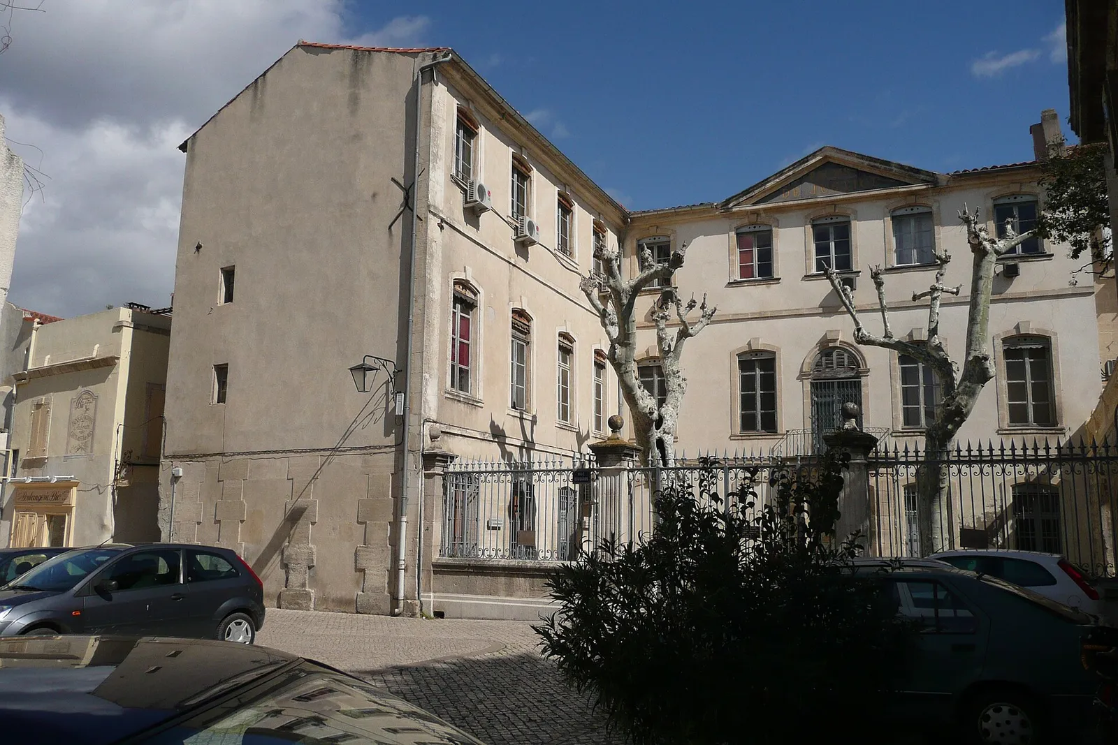 Un palais de justice (illustration)