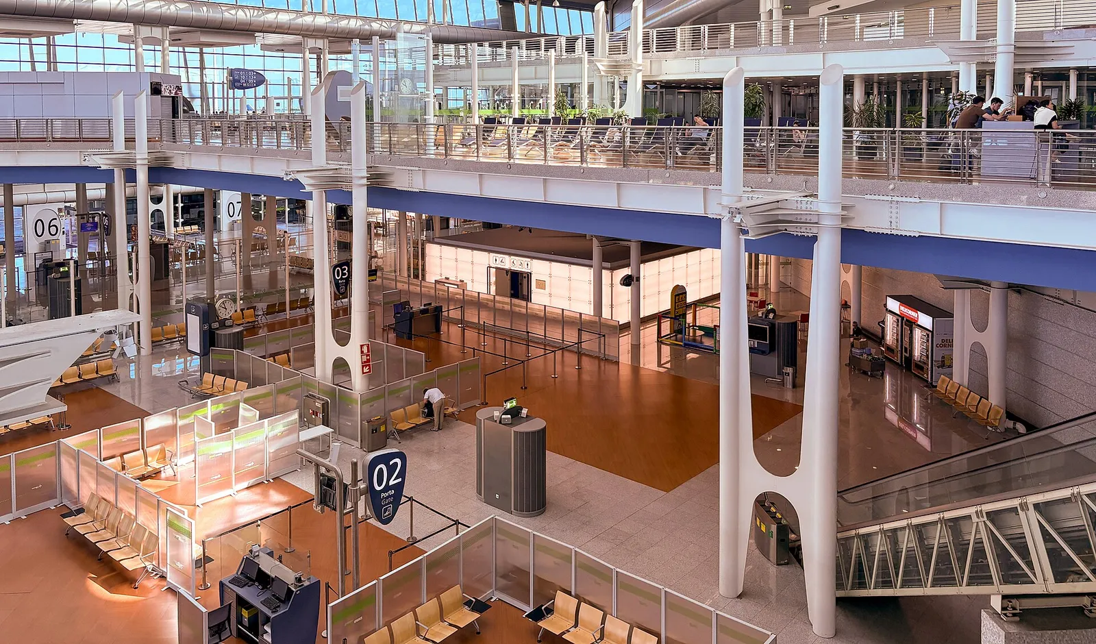 Aérogare de l'aéroport de Porto, au Portugal