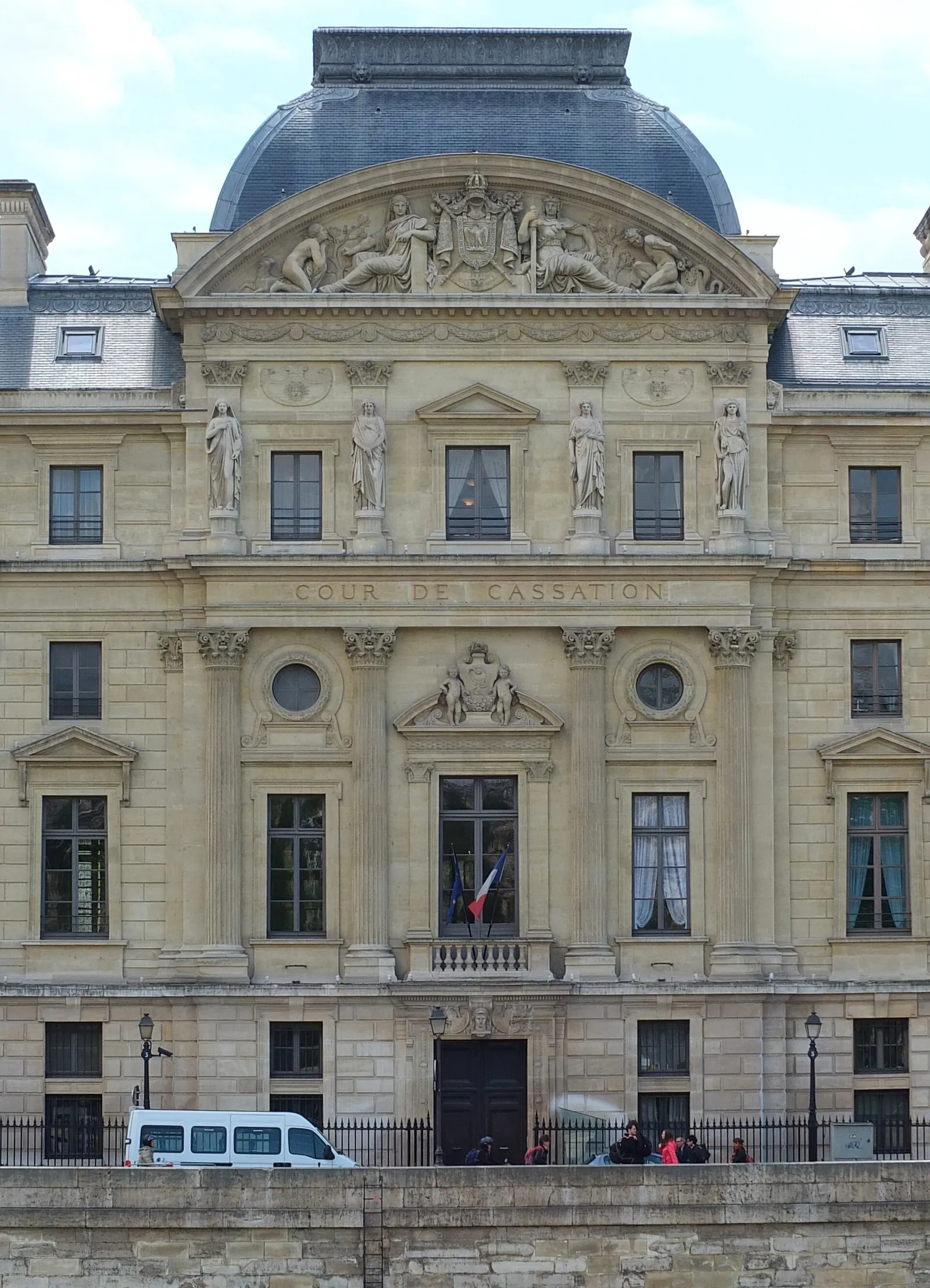 La Cour de cassation, à Paris