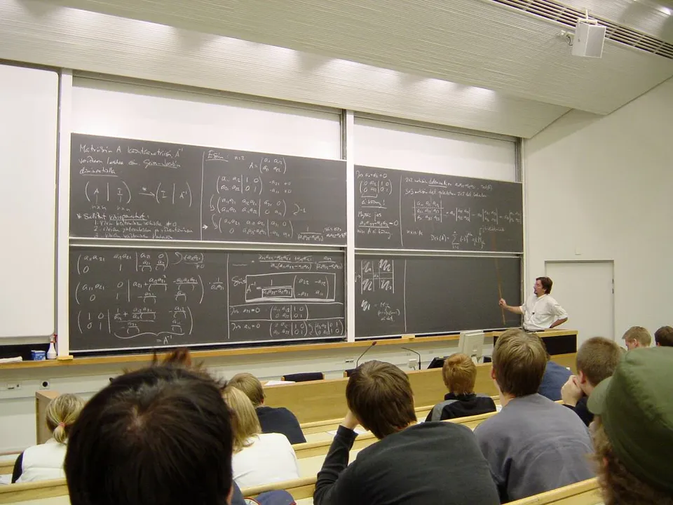 Une salle d'examen / d'étude (illustration)