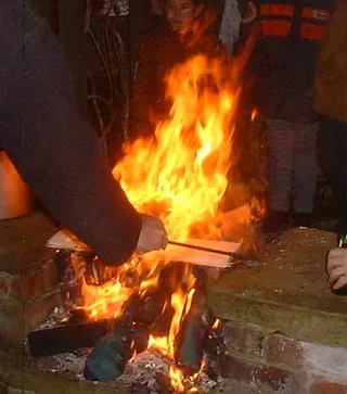 Un feu de joie (image d'illustration)