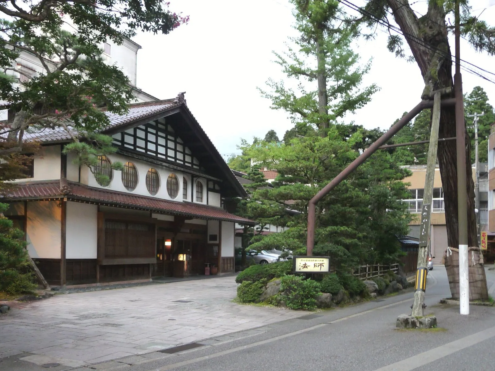 Ryokan traditionnel au Japon (illustration)