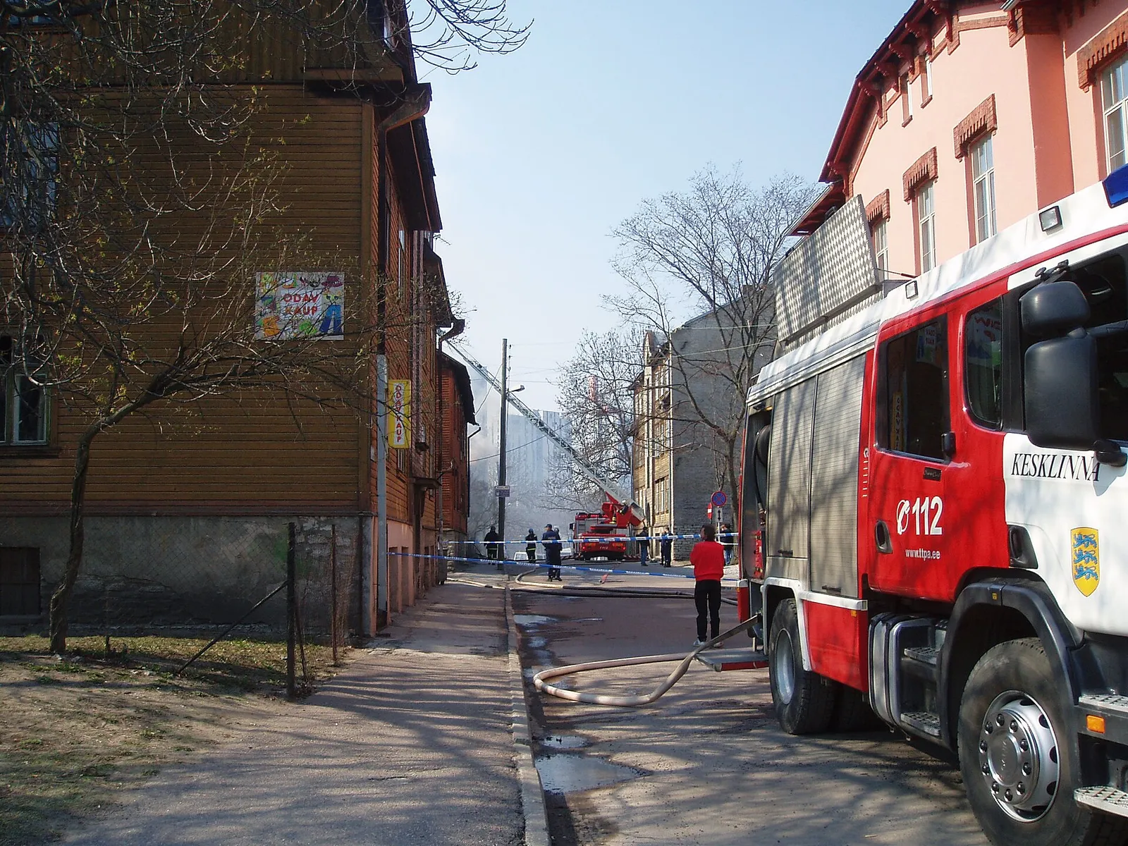 Des pompiers combattent un incendie (illustration)
