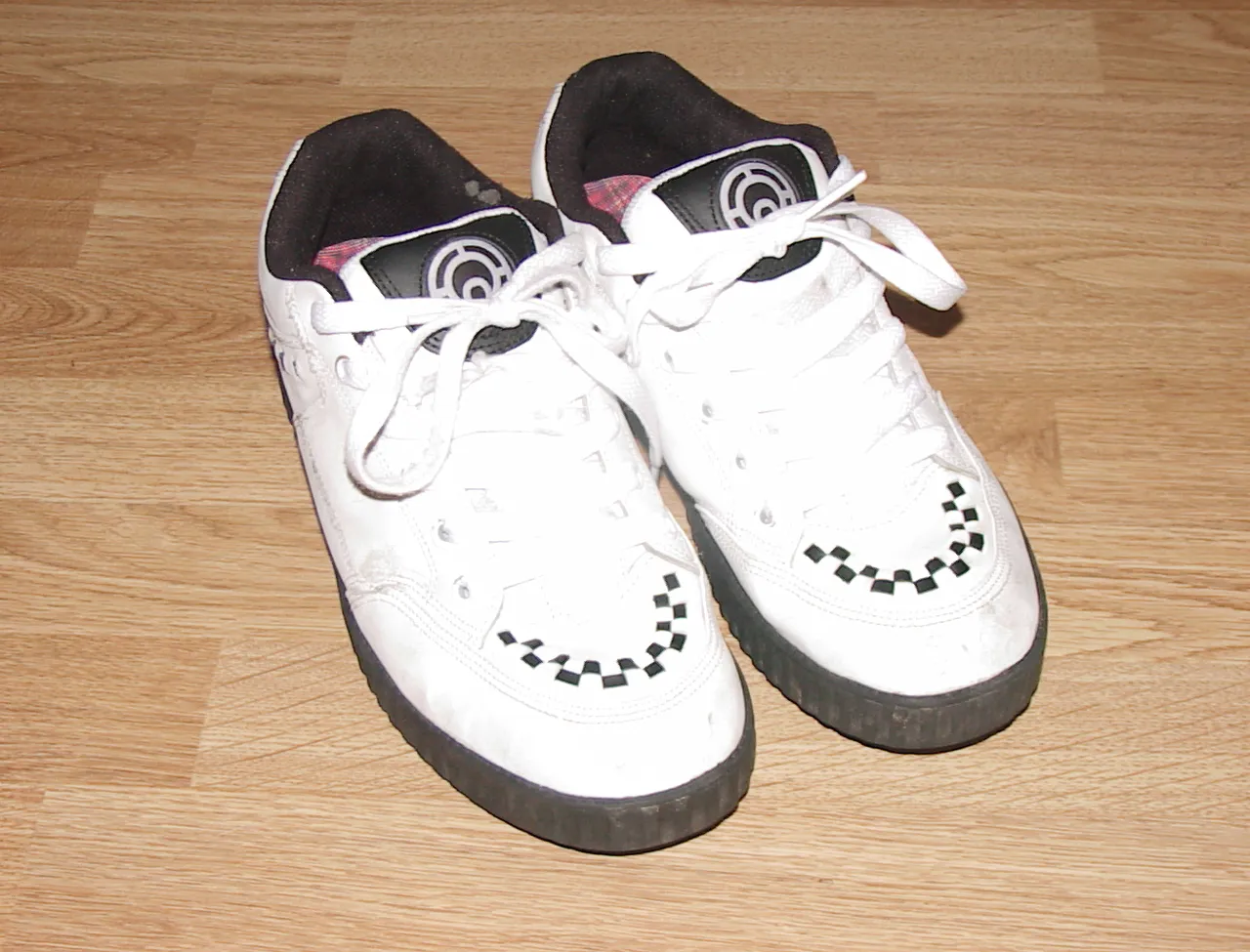 Une paire de chaussures (illustration)