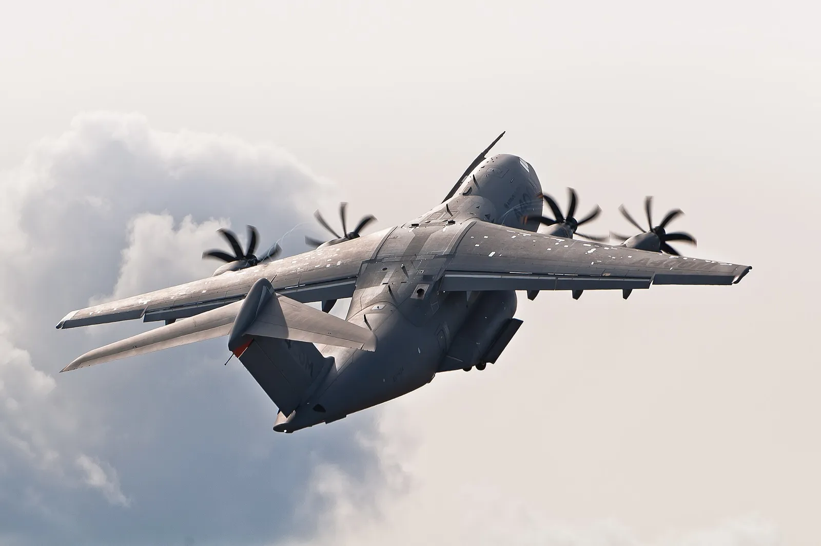 Un Airbus A400M en vol (illustration)