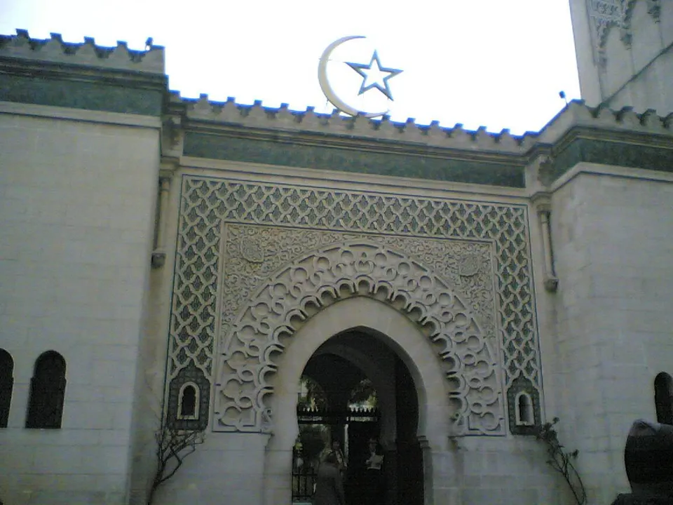 Le minaret de la Grande Mosquée de Paris