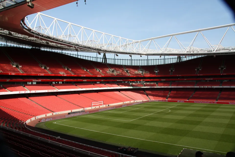 Un stade de football (illustration)