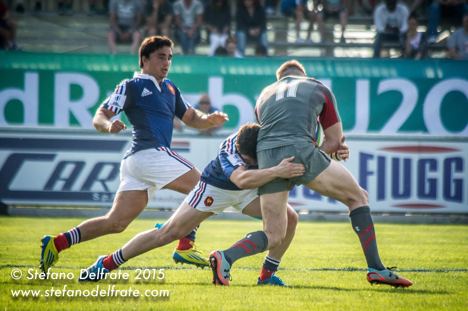 Une phase de jeu lors du Championnat du monde de rugby des moins de 20 ans